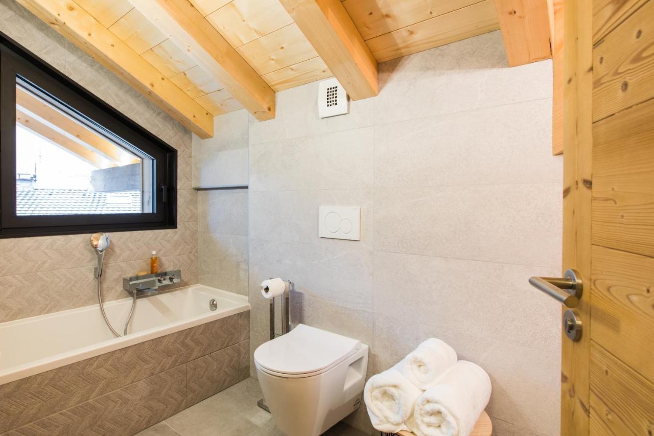 ชาเลต์ ซูร์ เล มงต์ มอร์ซีน Bed & Breakfast มงทริองด์ ภายนอก รูปภาพ