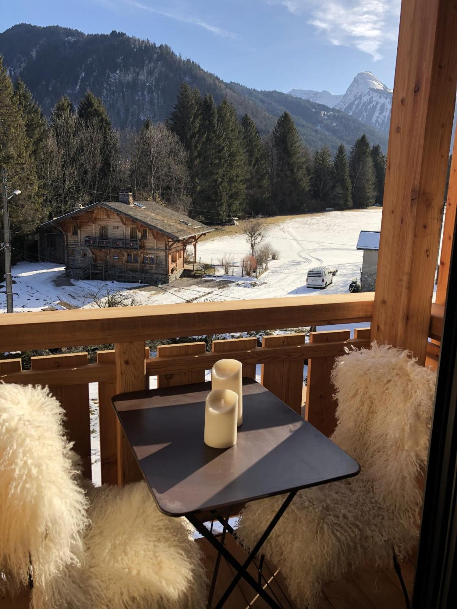 ชาเลต์ ซูร์ เล มงต์ มอร์ซีน Bed & Breakfast มงทริองด์ ภายนอก รูปภาพ